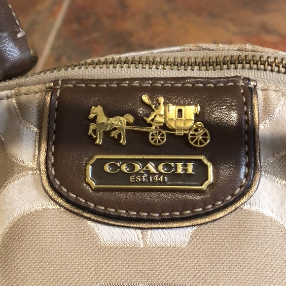 Coach Bag - Picture 3 of 11